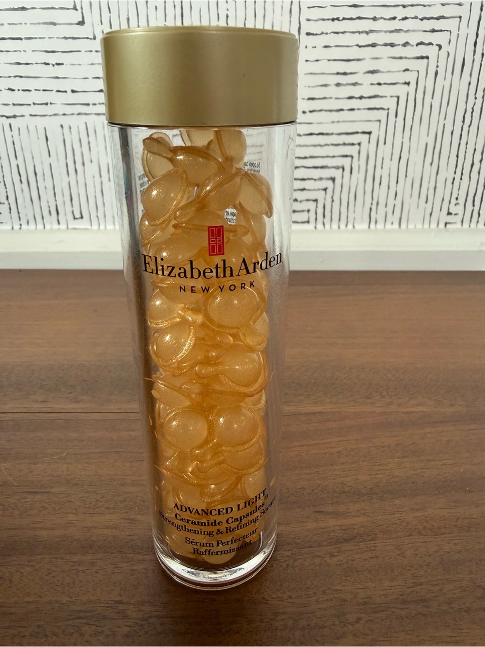 Elizabeth Arden Advanced Ceramide Capsules Youth Restoring Serum New - Picture 2 of 7